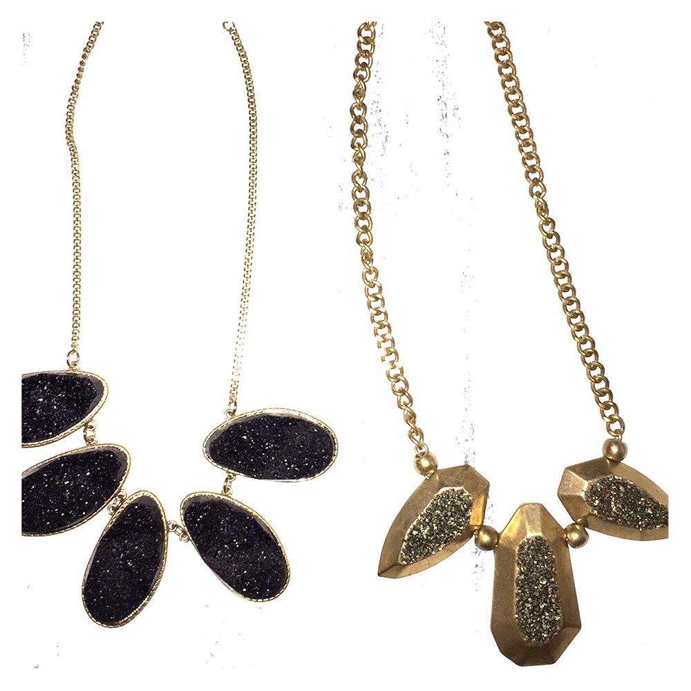 Stone look statement necklaces (set of 2)